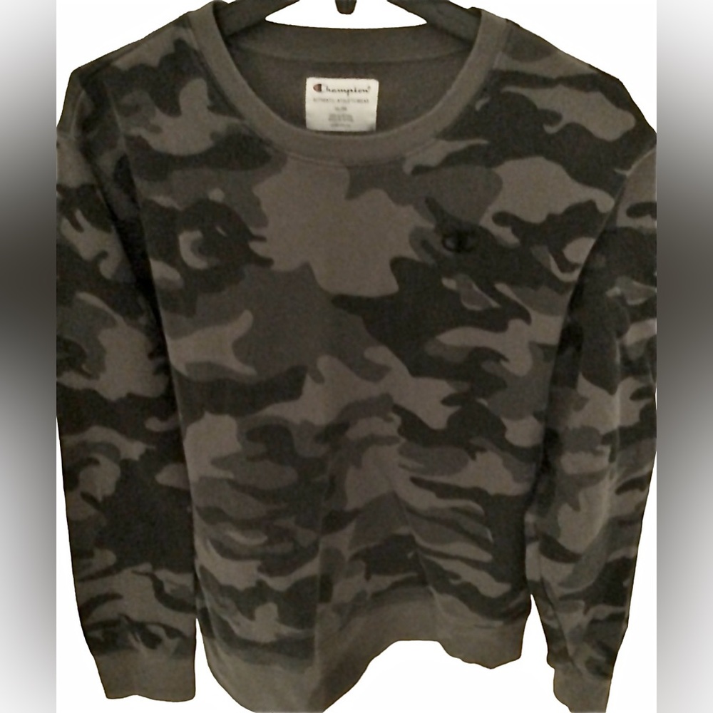 Champion men’s crew neck sweatshirt